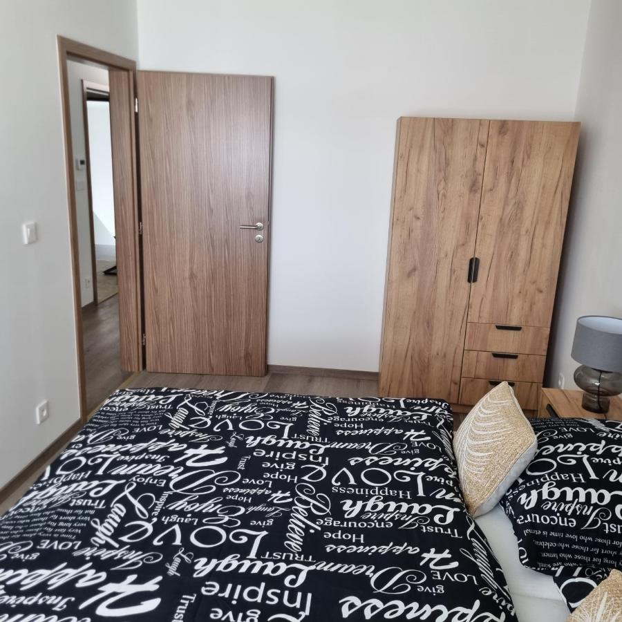 Cerna Ruze- Apartman 5 Plzeň Kültér fotó