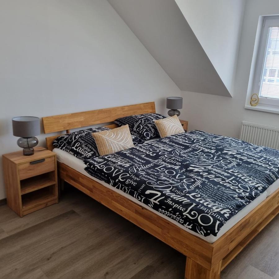 Cerna Ruze- Apartman 5 Plzeň Kültér fotó