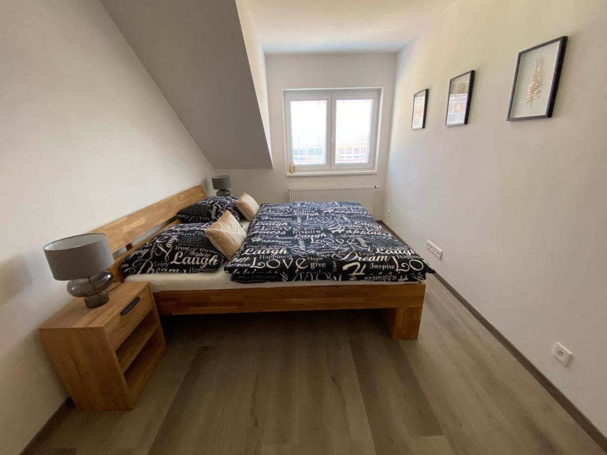 Cerna Ruze- Apartman 5 Plzeň Kültér fotó
