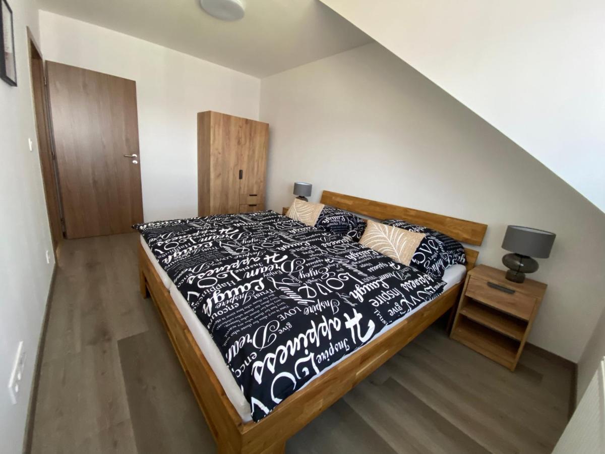 Cerna Ruze- Apartman 5 Plzeň Kültér fotó